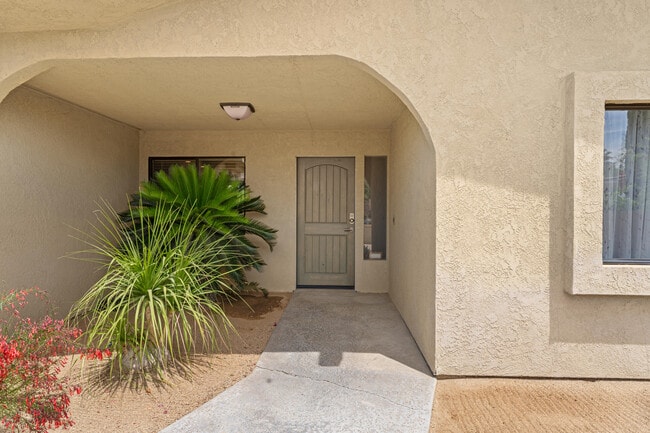 Building Photo - 72596 Beavertail St