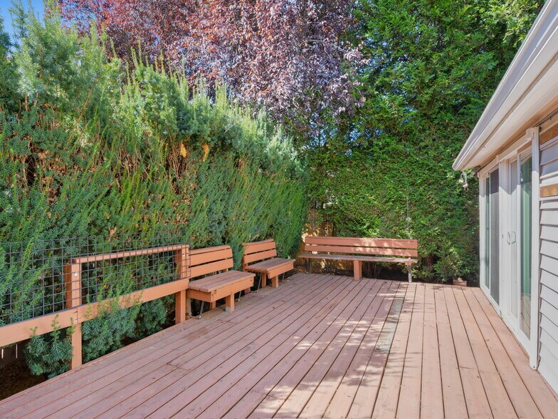 Building Photo - 1215 SE Lexington St