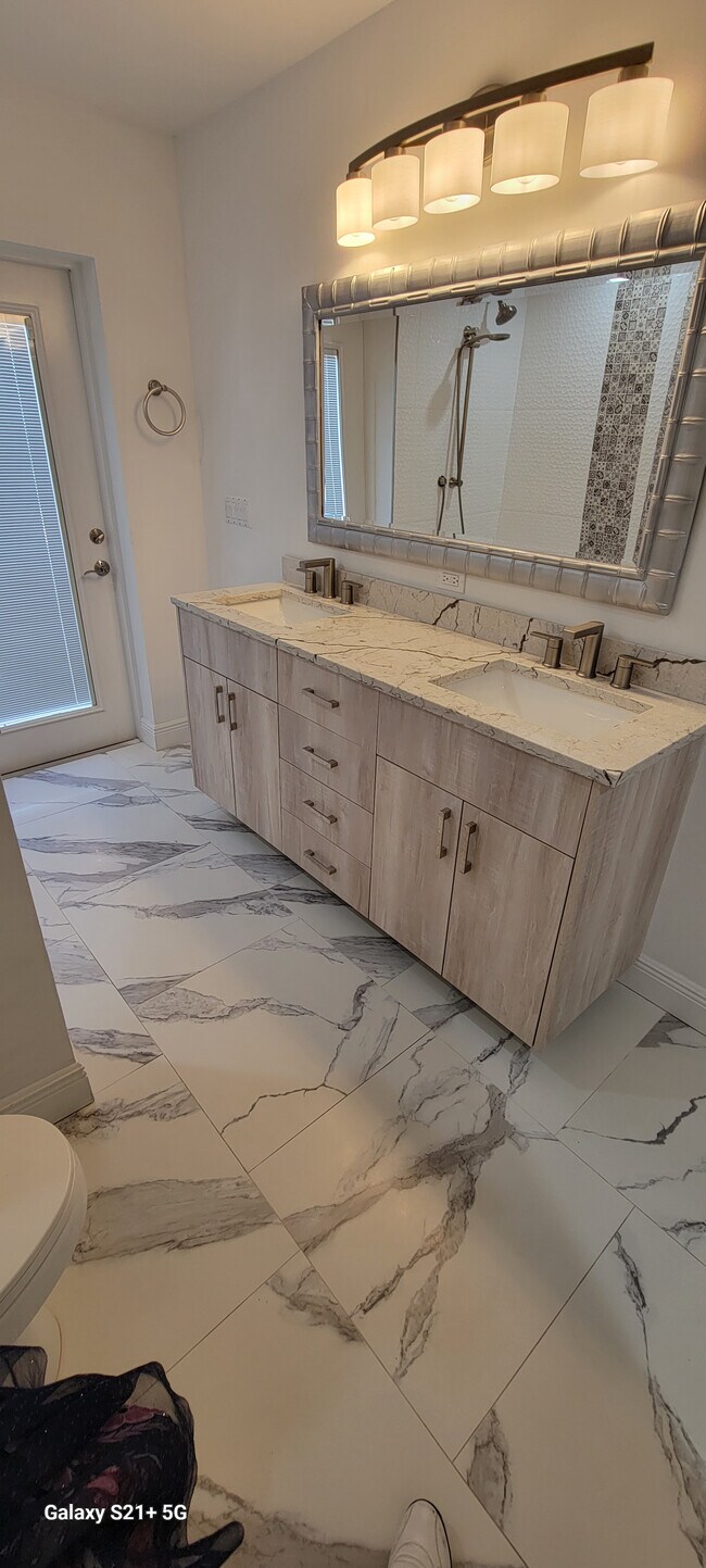 Building Photo - 5200 West Blvd