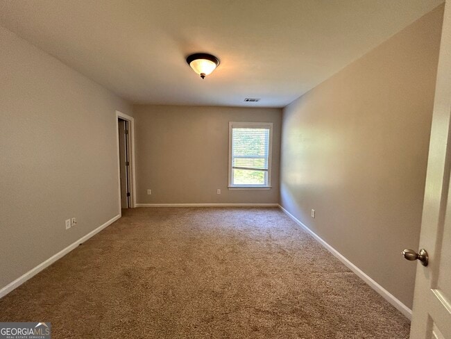 Building Photo - 3640 Dalwood Dr