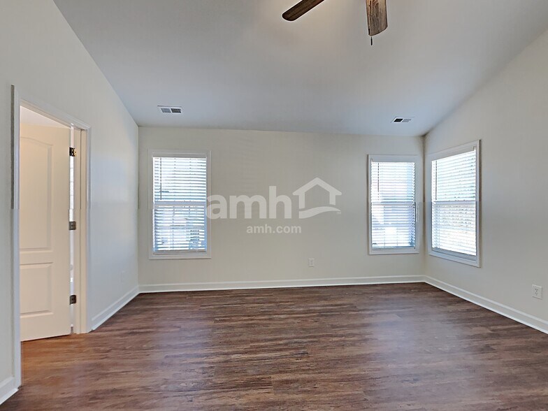 Building Photo - 1630 Brownairs Ln