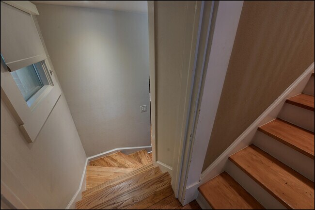 Building Photo - 1420 Hawthorne St