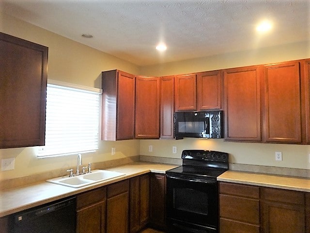 Building Photo - 1004 Taylor Glen Blvd E