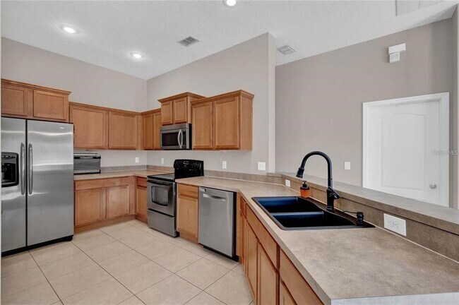 Building Photo - 10303 Winding Marsh Trail