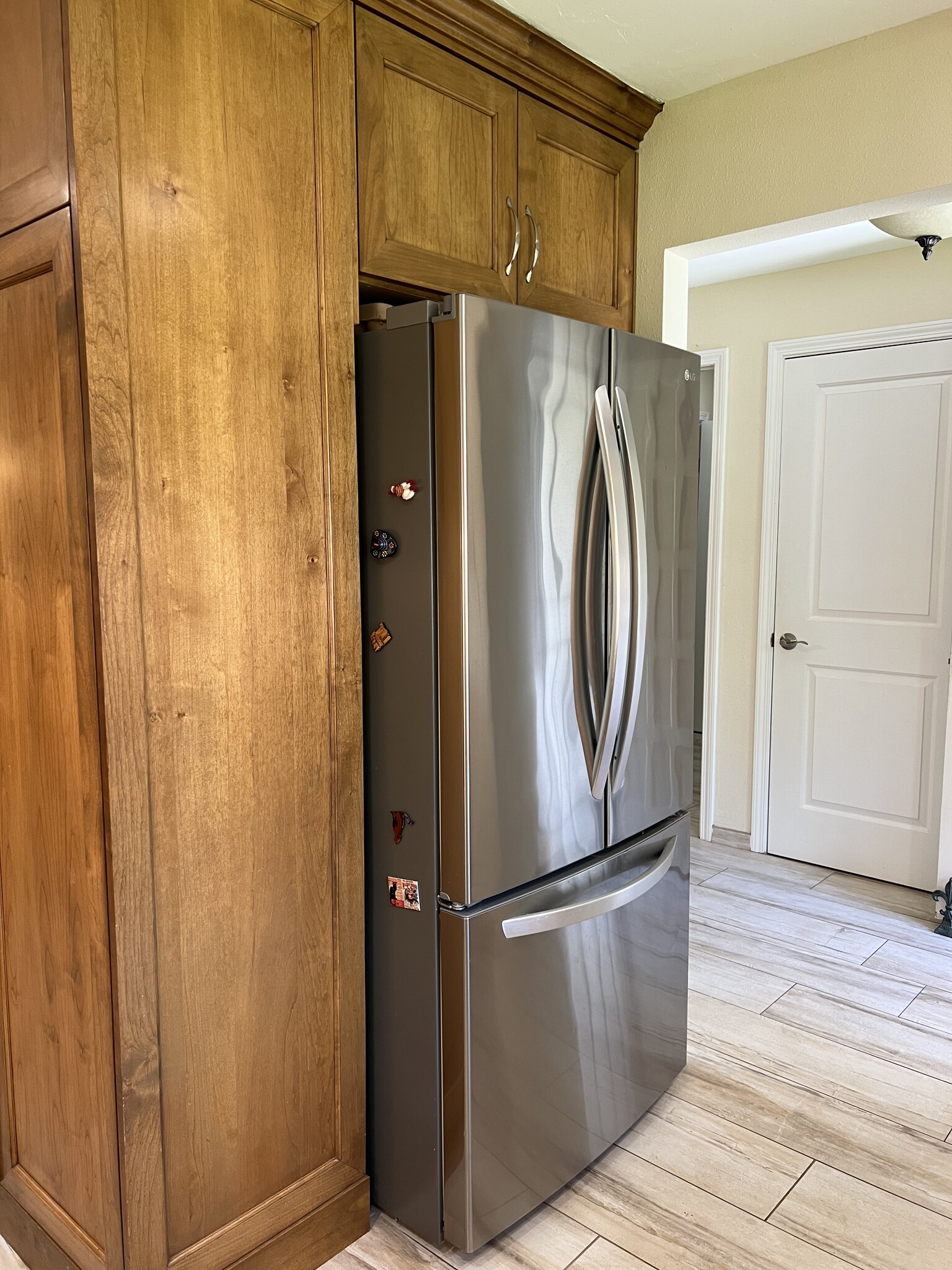 Lg fridge - 17738 Valle de Lobo Dr