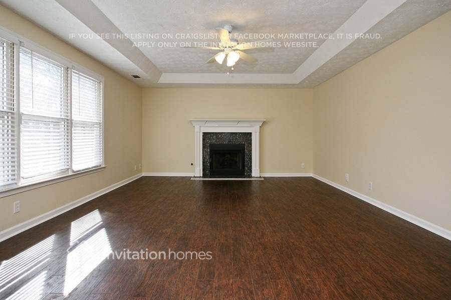 Building Photo - 2270 Springer Walk