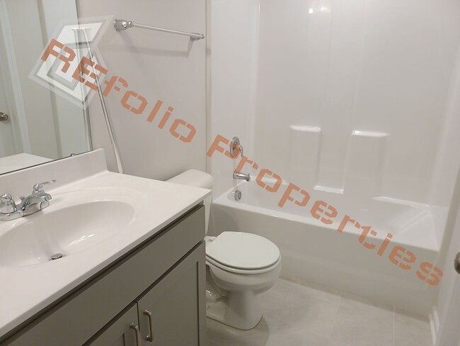 Building Photo - Beautiful 4 Bedroom, 3 Bath, 1-Car Garage ...
