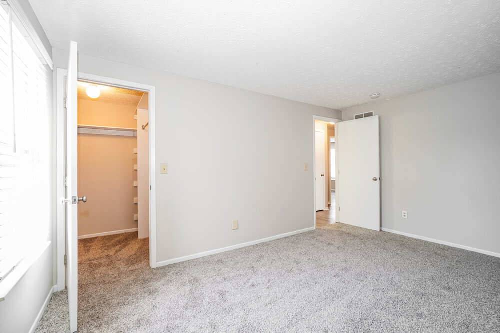 Building Photo - 4880 River Trail Ct