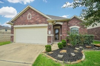 Building Photo - 6103 Grassy Haven Ln