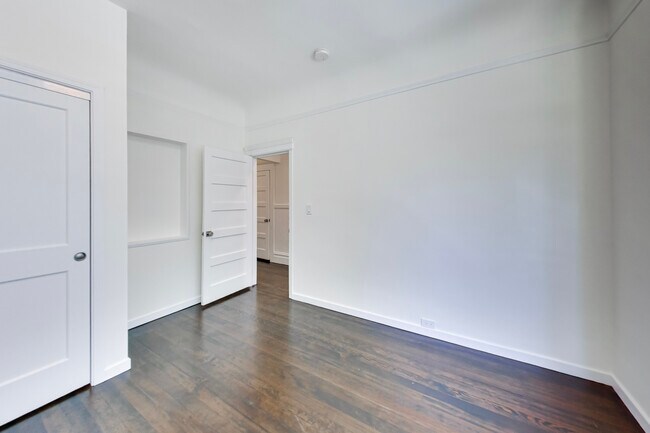 Building Photo - 554a Natoma St