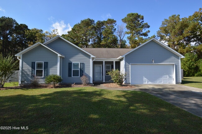 Building Photo - 222 Lakeside Dr