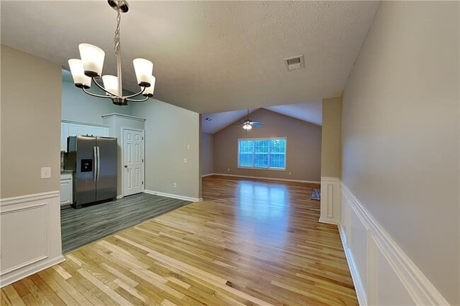 Building Photo - 5539 Hopper Dr