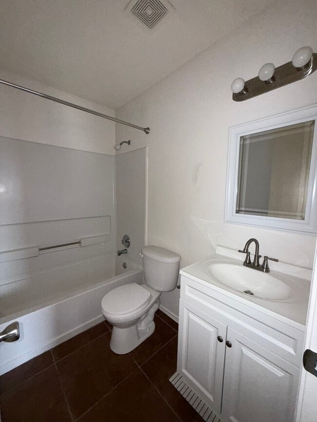 Building Photo - 9625 Brierwyck Dr