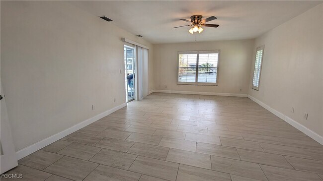 Building Photo - 1254 NW 37th Pl
