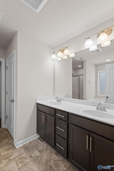 Building Photo - 338 Fenrose Dr