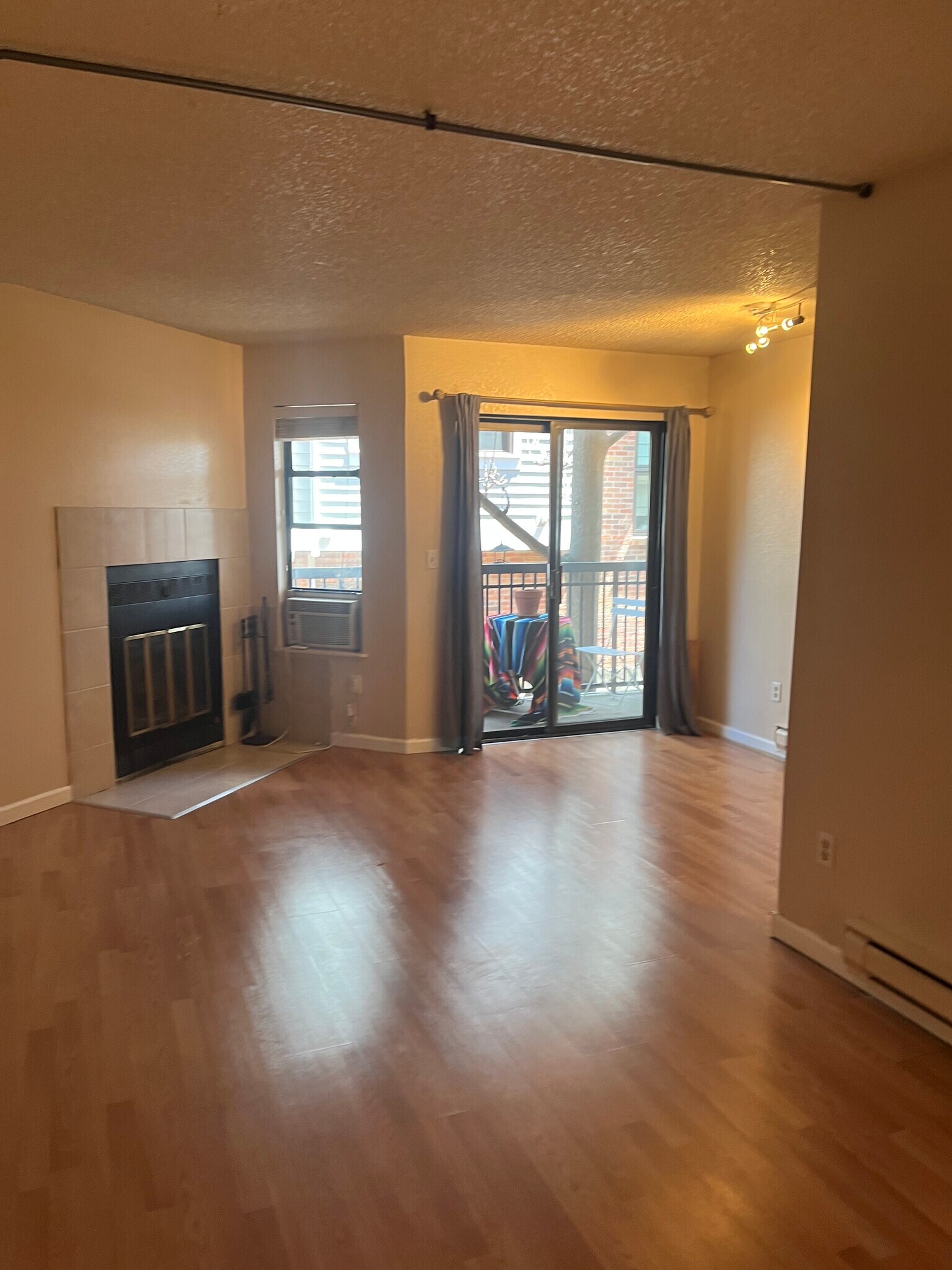 Open Floor Plan - 1934 18th St