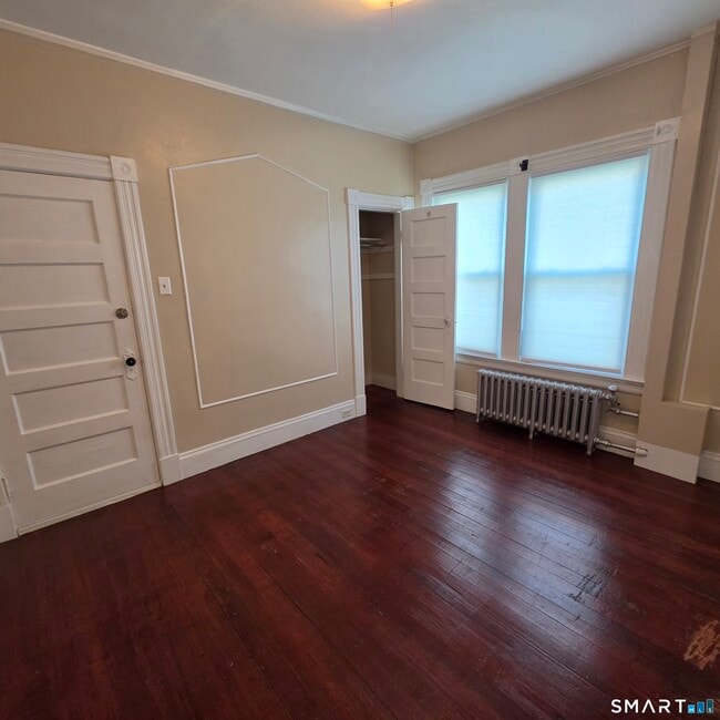 Building Photo - 142 Oakland Terrace