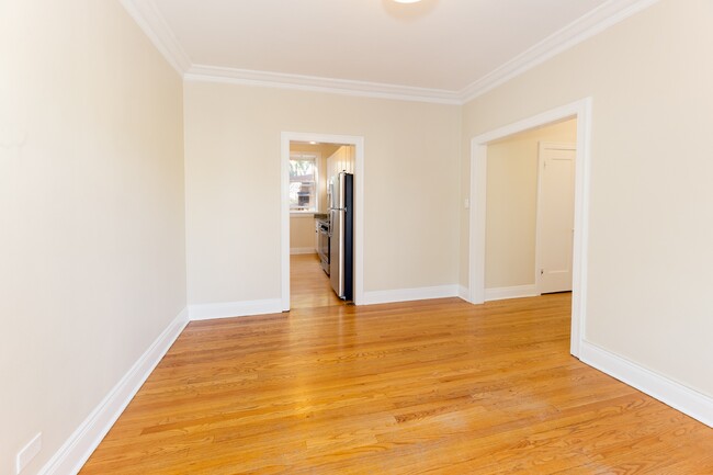 Dining / Work Room - 1135-37 Maple Ave.