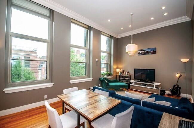 Primary Photo - 20 Tileston St
