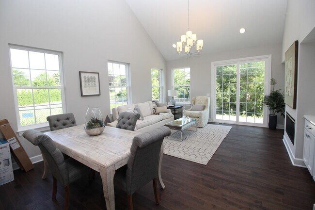 Building Photo - 10752 Clock Tower Dr