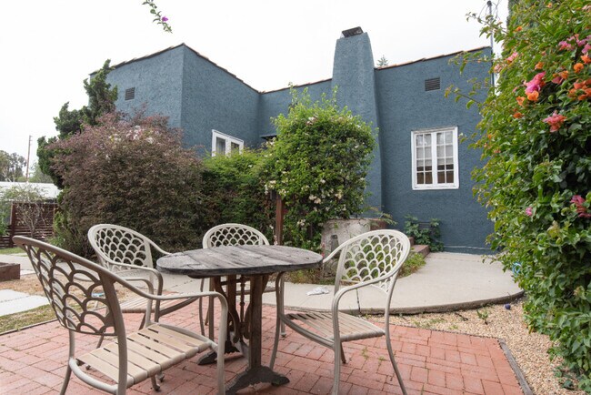 Building Photo - 2756 Locksley Pl