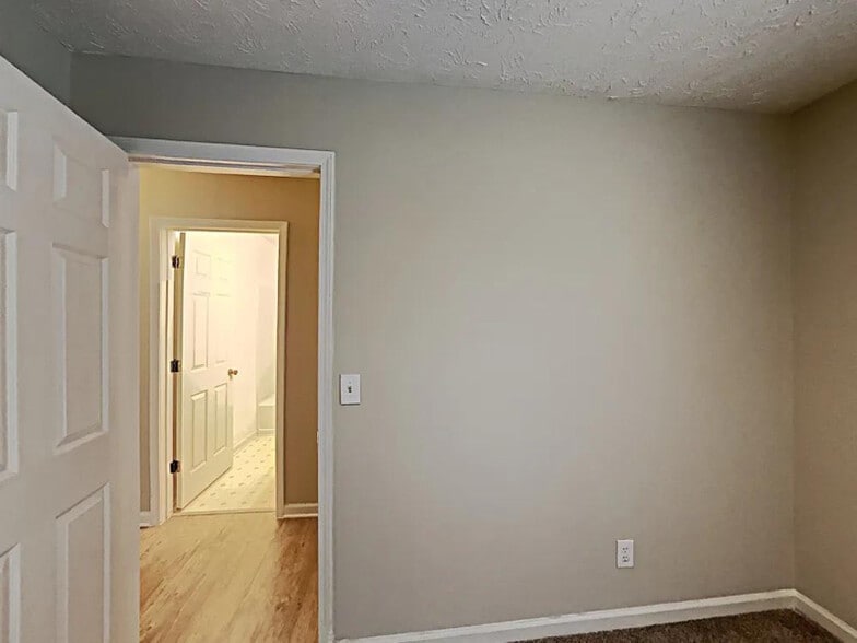 Building Photo - 2308 Cedar Trace Dr