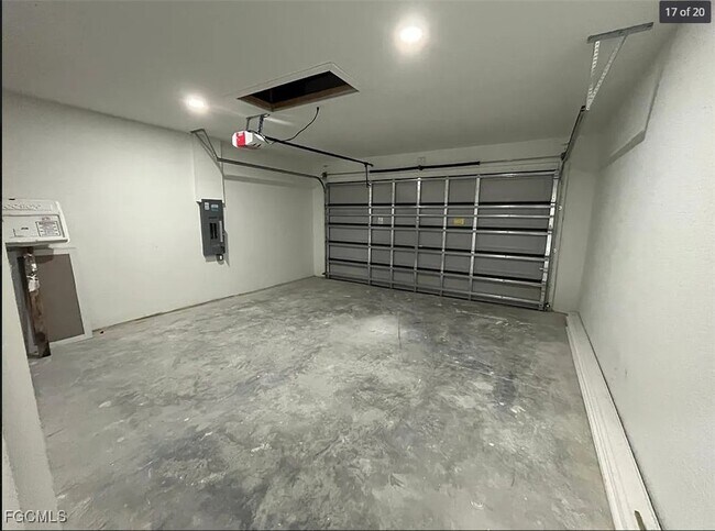 Building Photo - 3327 12th St W