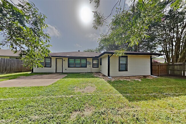 Building Photo - 7303 Dew Mist Ln