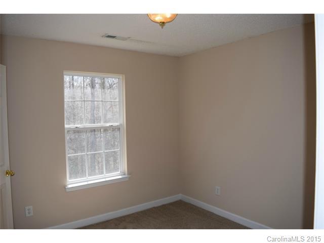 Building Photo - 1405 Clooney Ln