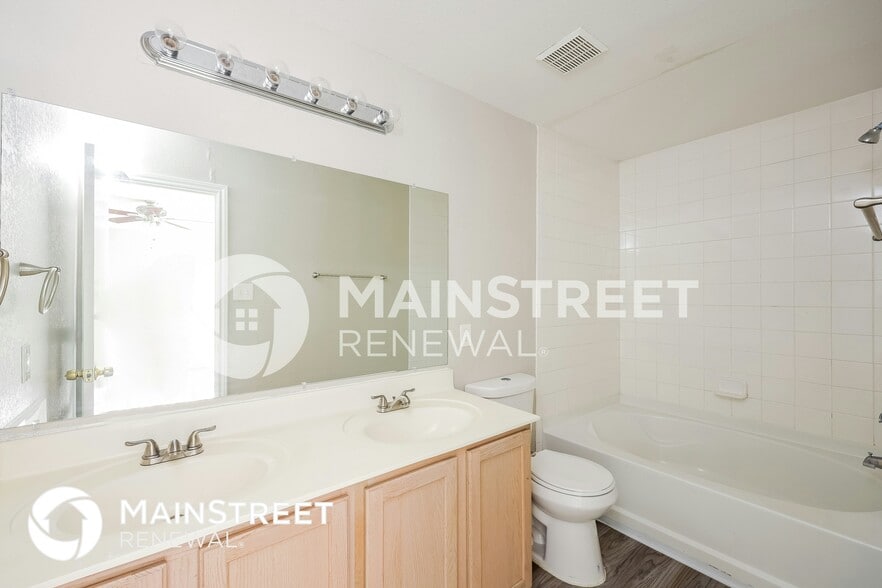 Building Photo - 8915 Mission Mdw