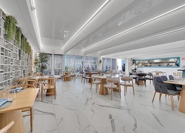 Building Photo - 1880 S Ocean Dr