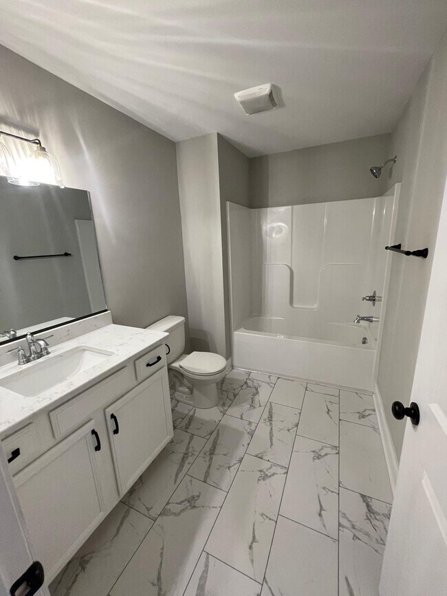 Building Photo - 1054 Brownstone Ln