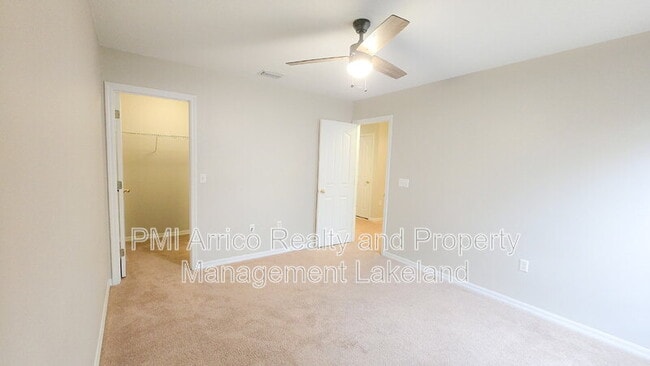 Building Photo - 6955 Lake Eaglebrooke Dr