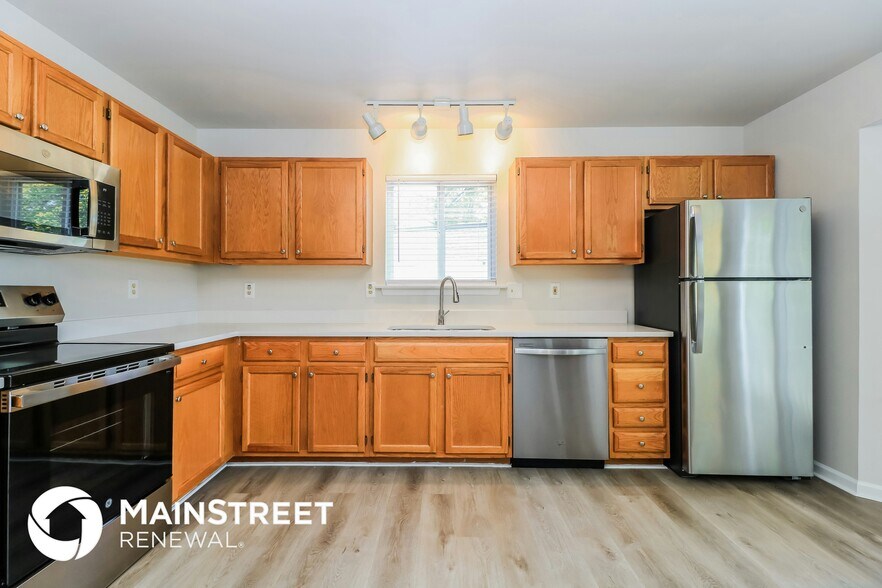 Building Photo - 14 Cantabrian Ct