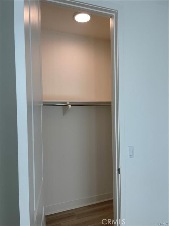Building Photo - 3327 Doheny Way