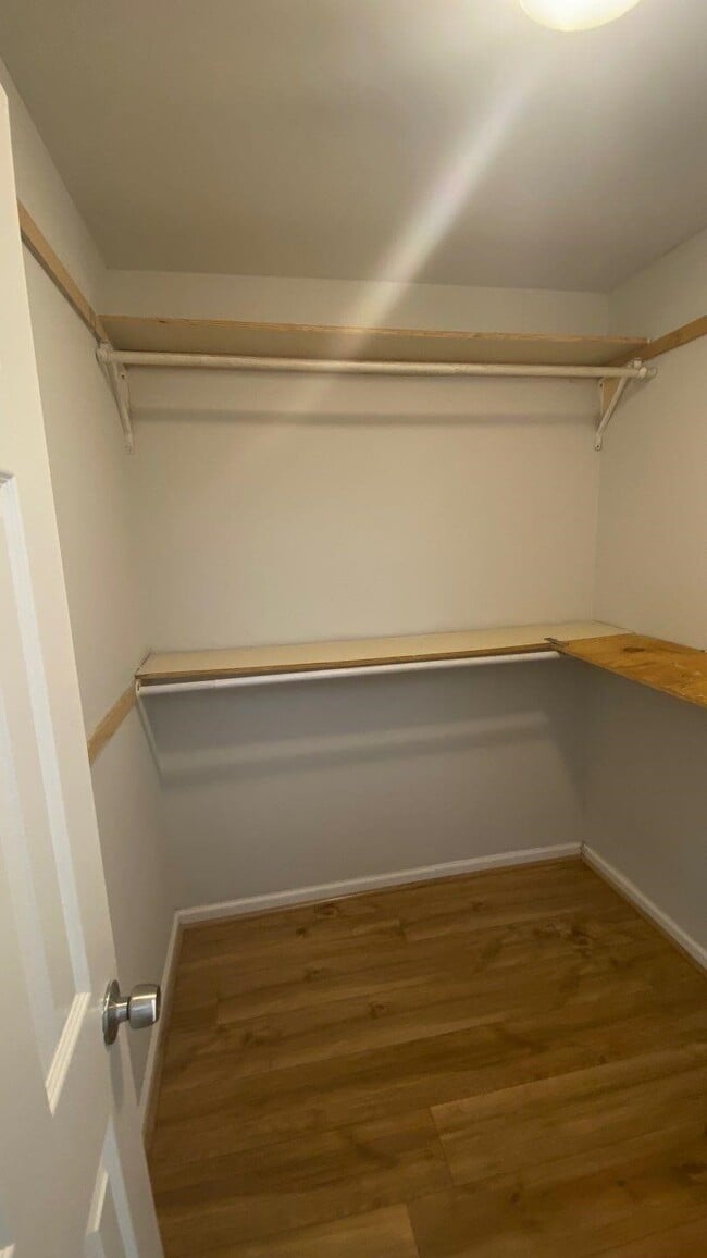 Building Photo - 1918 Oleander