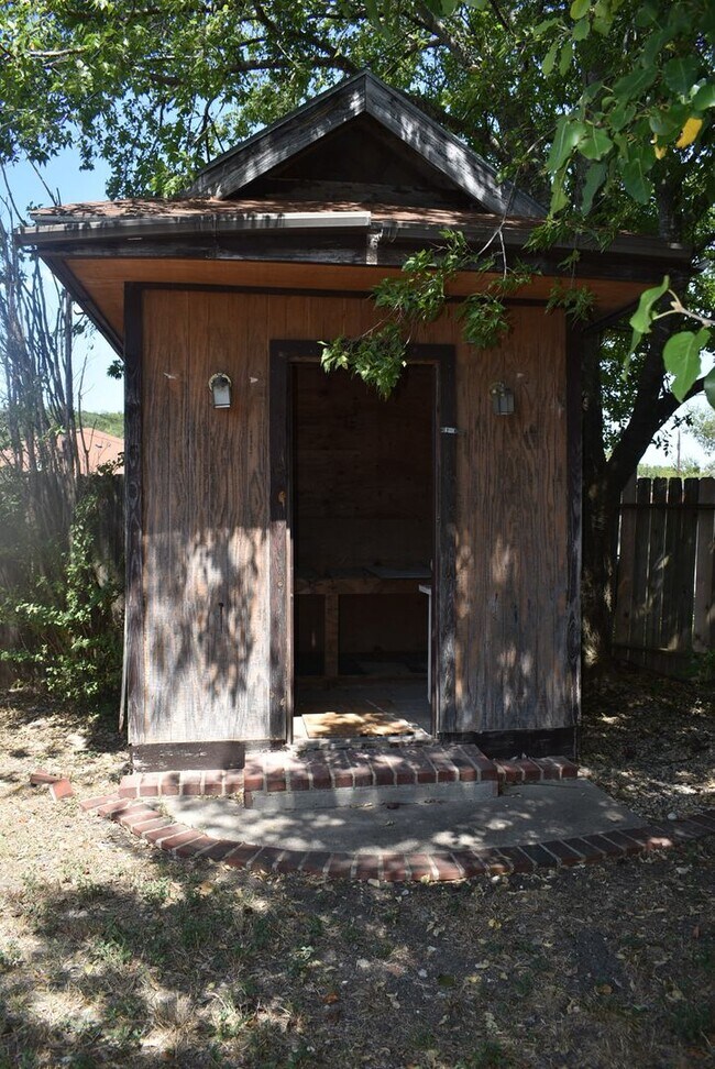 Building Photo - Central Texas Property Management. Central...