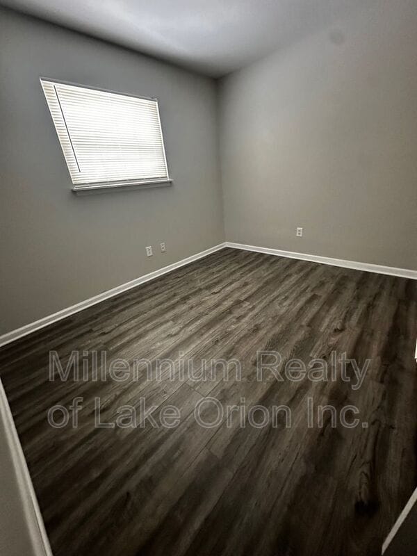 Building Photo - 61 E New York Ave