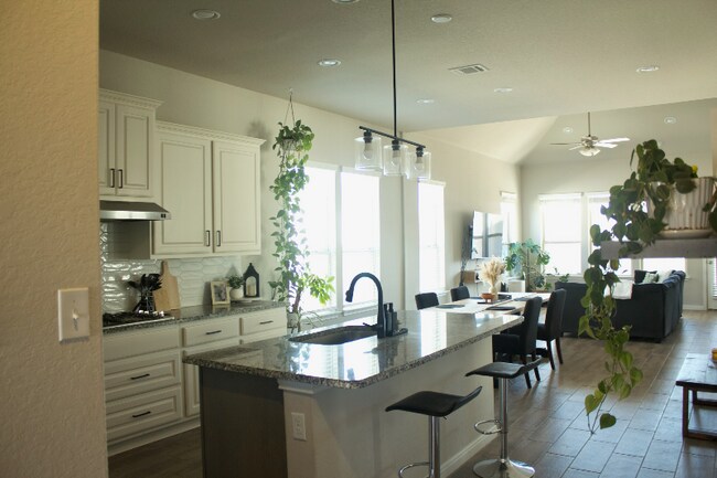 Building Photo - 14350 Gold Rush Pass