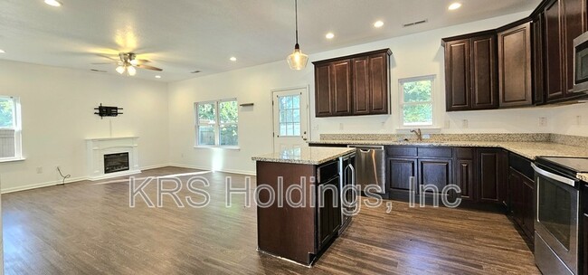 Building Photo - 3200 Armistead Dr