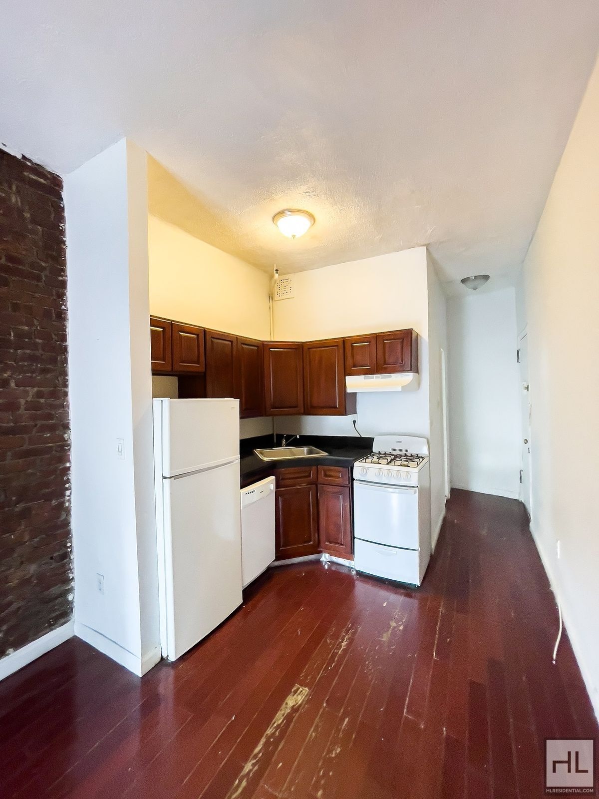Building Photo - PROSPECT PLACE / Spacious 1-Bedroom / Grea...