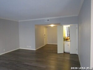 Building Photo - 3678 Hidden Dr