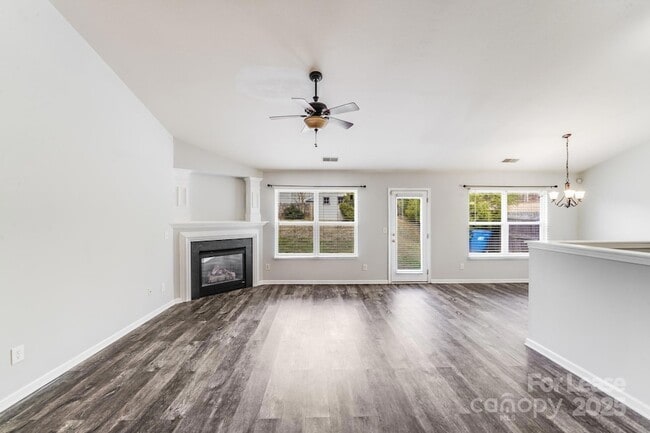 Building Photo - 6320 Alder Ct