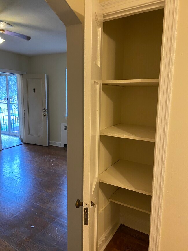 Building Photo - 1800 Shepherd St NE