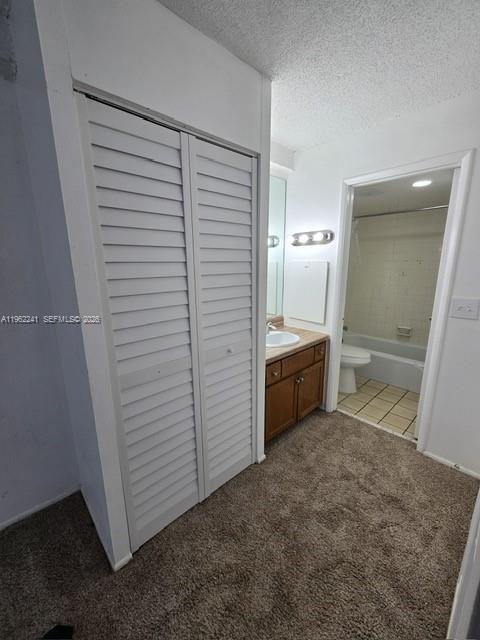 Building Photo - 3750 Inverrary Dr