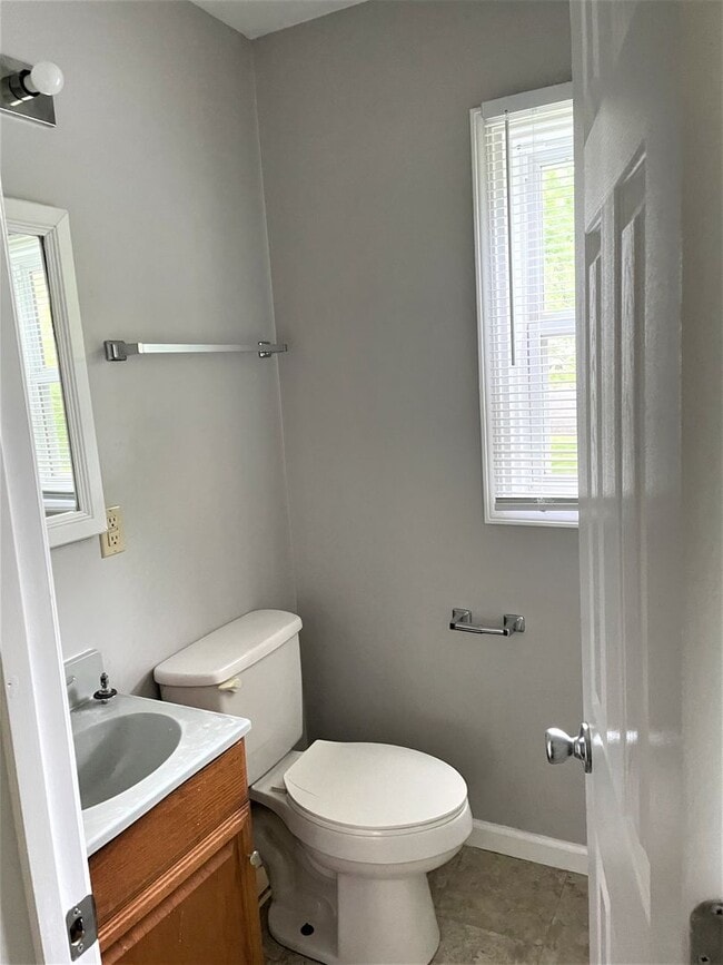 Building Photo - The Sunset Court Duplex for rent Near Dove...