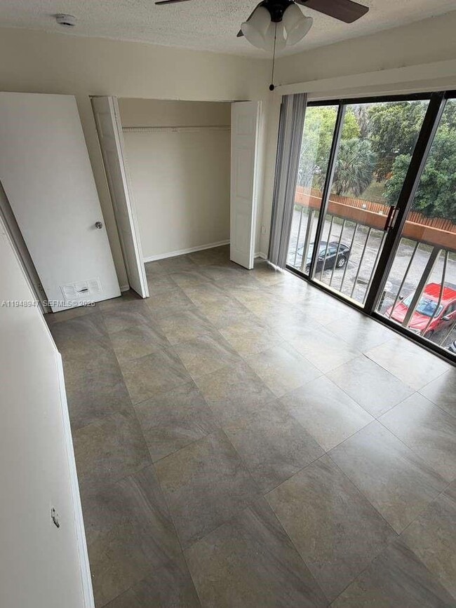 Building Photo - 7795 Grande St