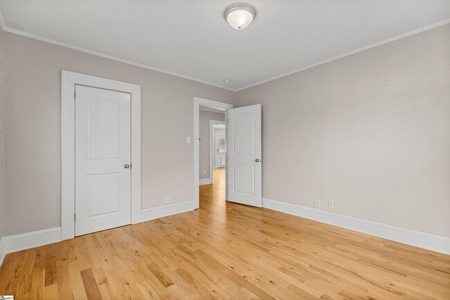 Building Photo - 309 Briarcliff Dr