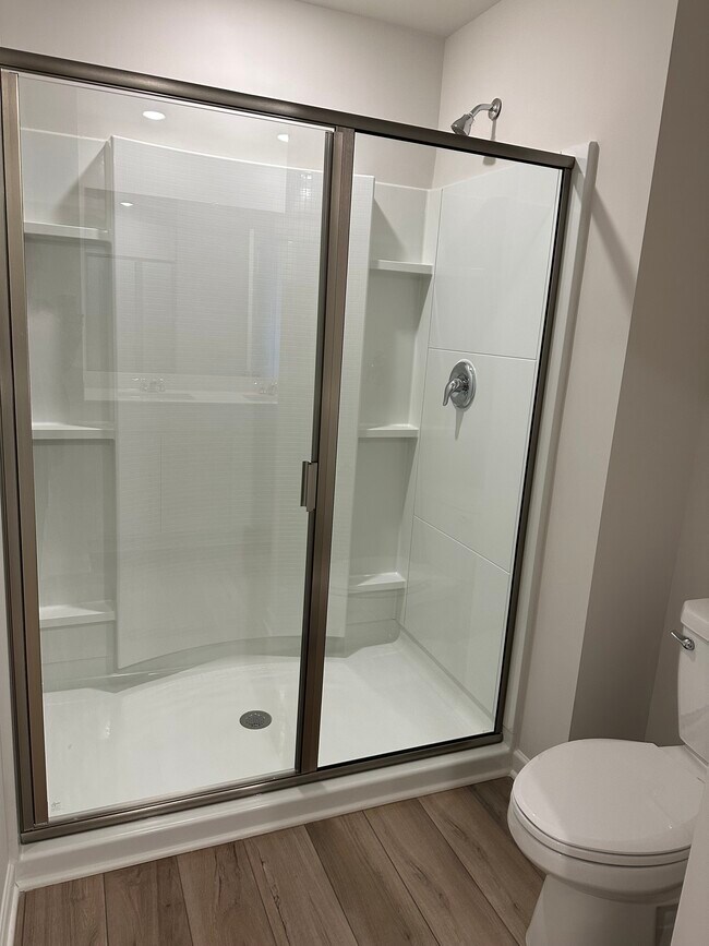 Building Photo - 2252 Robert Gwynne Dr