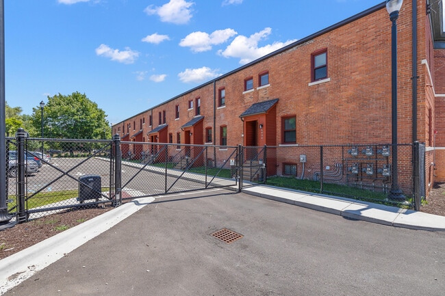 Building Photo - 4004 Porter St